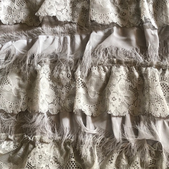 Hollister Ruffle Tank - Picture 3 of 4